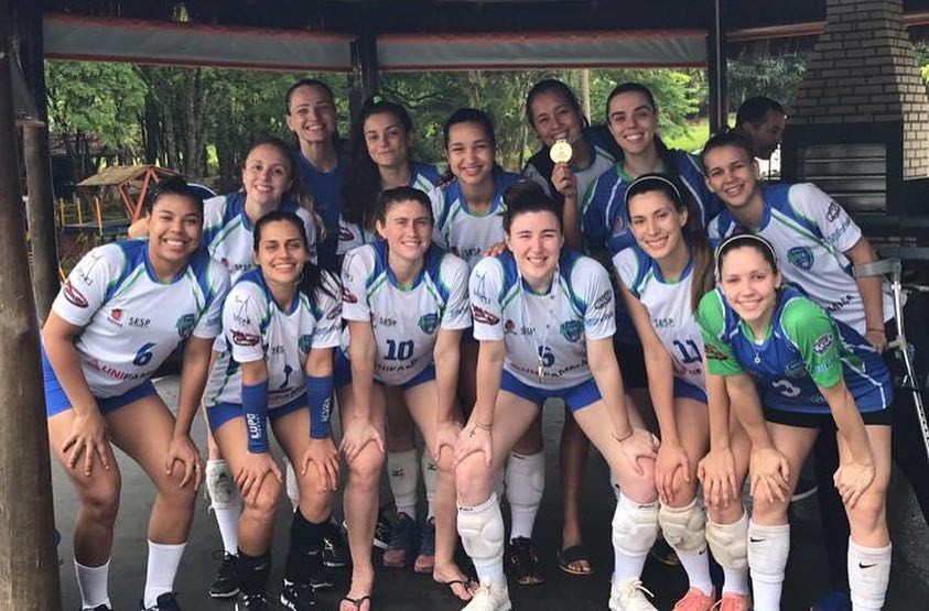 Vôlei feminino de Maringá disputa Superliga B