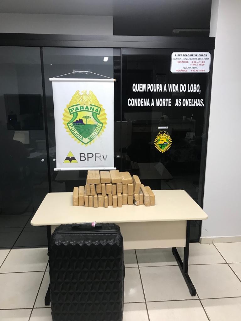 PRE apreende mais de 29 quilos de maconha em Floresta