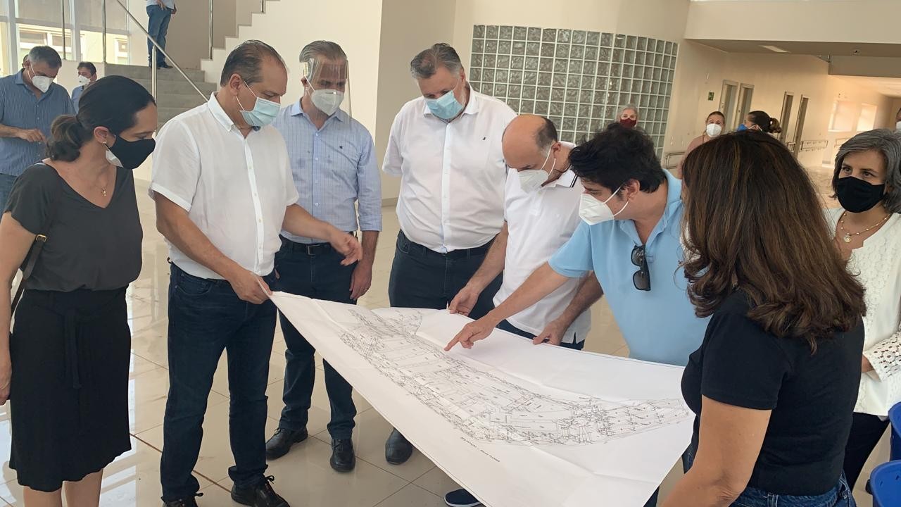Vistoria avalia utilização da estrutura do Hospital da Criança de Maringá