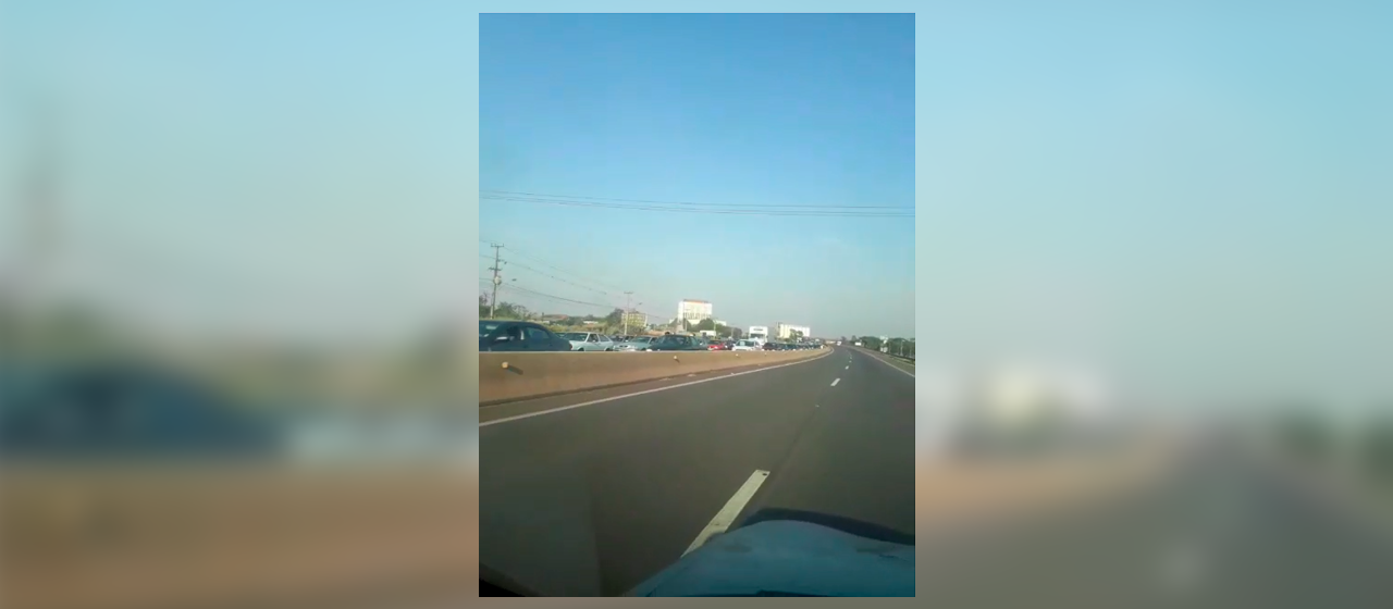 Congestionamento na PR-317, que está em obras