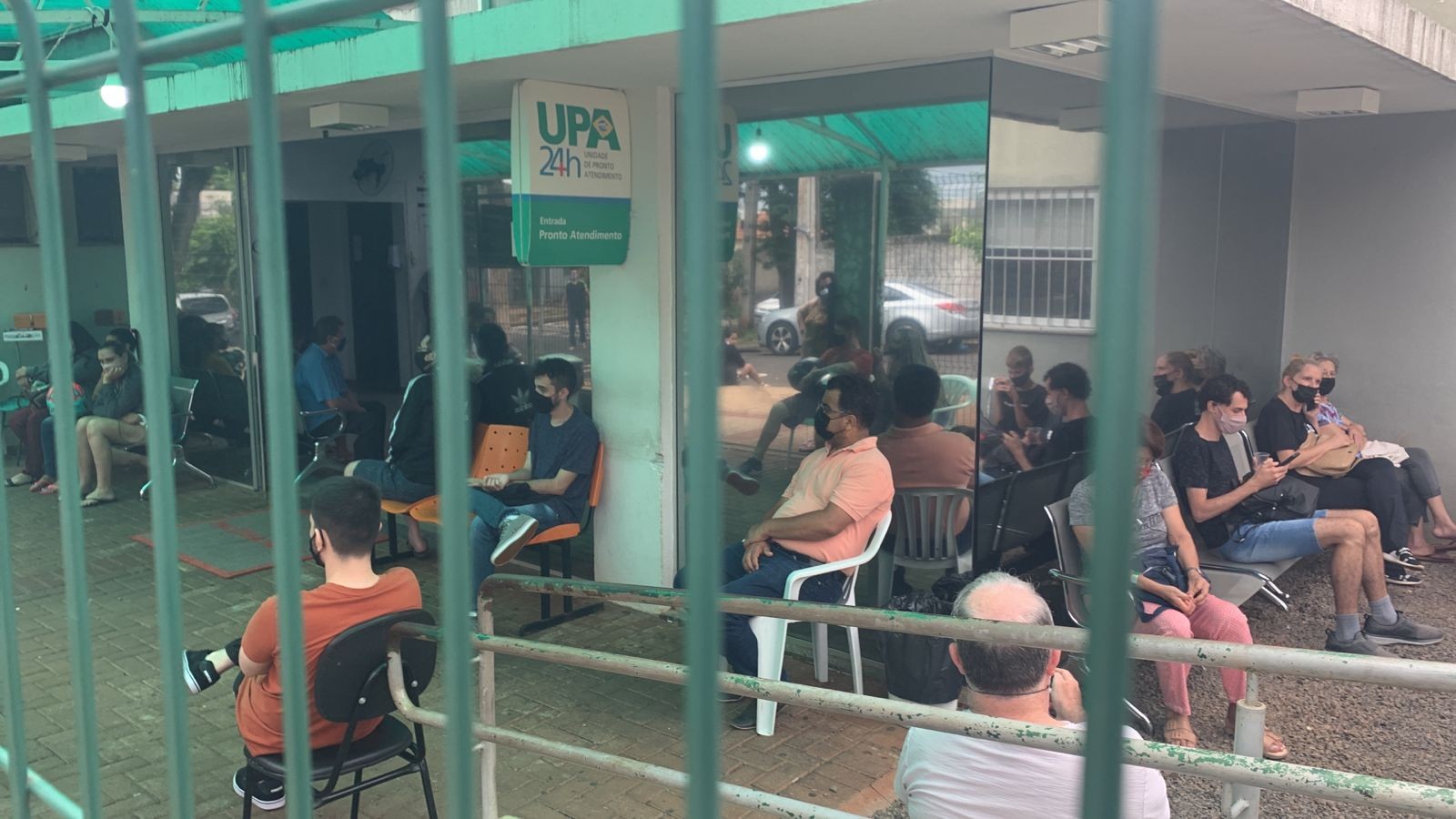 Movimento grande na UPA Zona Norte no primeiro dia de atendimento de sintomas respiratórios