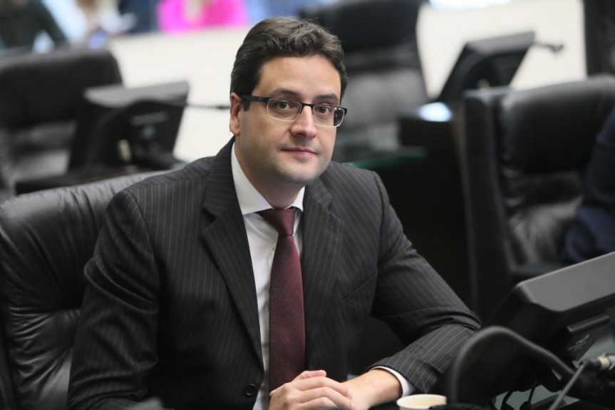 Maringá precisa de uma política de tratamento de resíduos, é inadmissível enterrar lixo