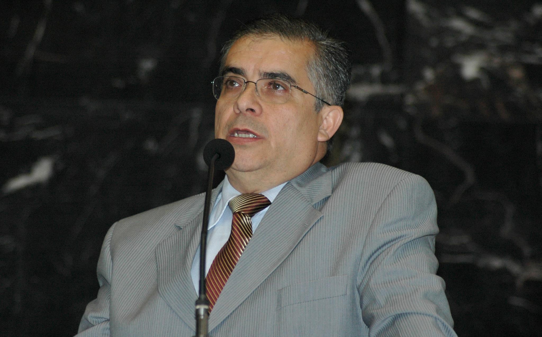 Os caminhões percorrem em média 700 km a cada viagem no Brasil