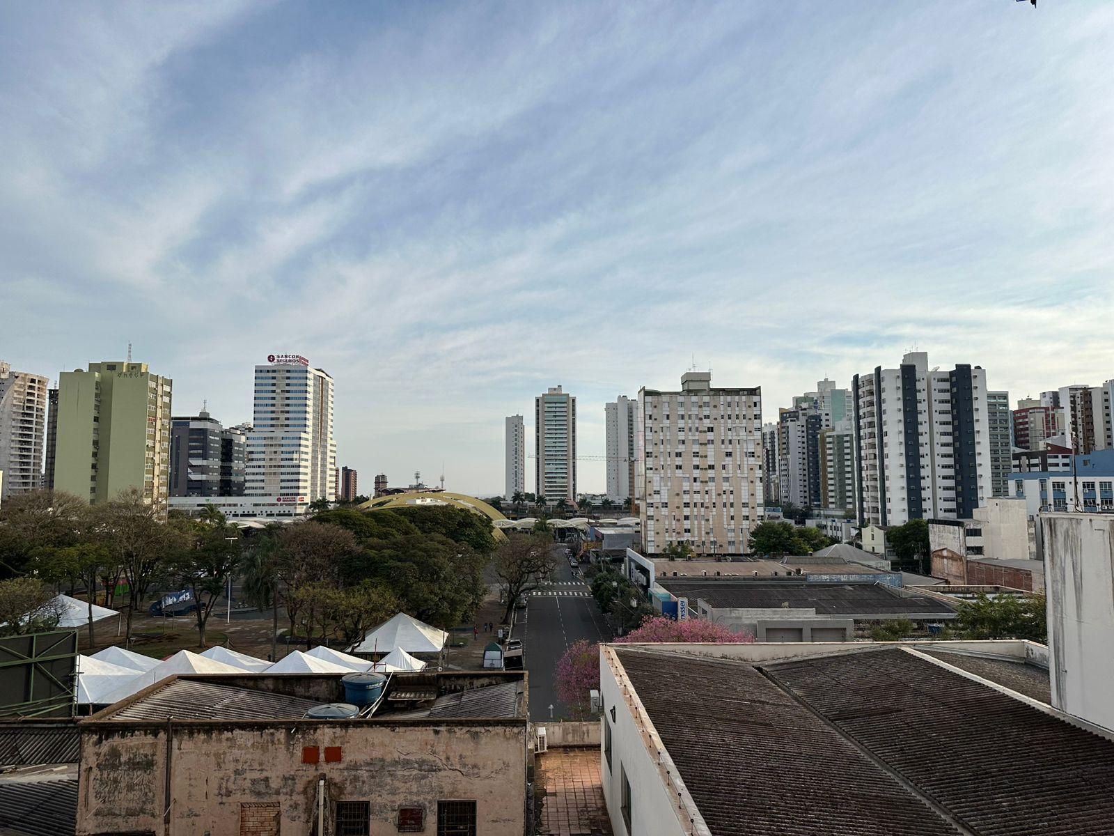 Previsão indica tempo firme e máxima de 31° C em Maringá