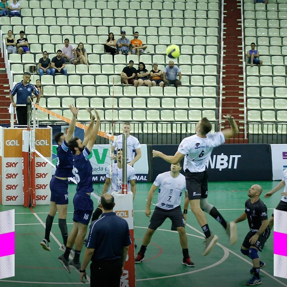 Maringá Vôlei aguarda definição para semifinais