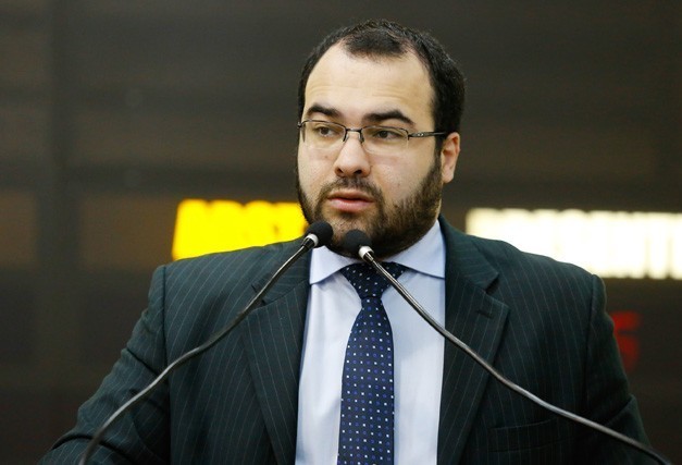 Vereador diz que empréstimo, aprovado na Câmara, vai contra interesse público