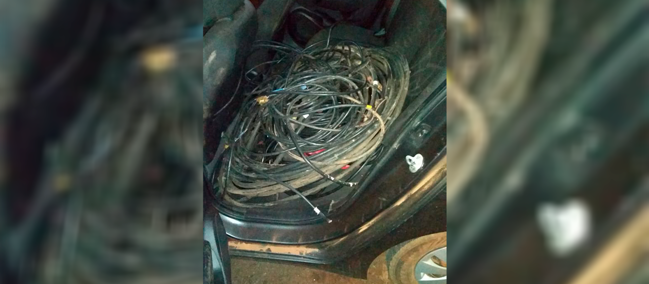 Três homens são presos por furto de cabos elétricos