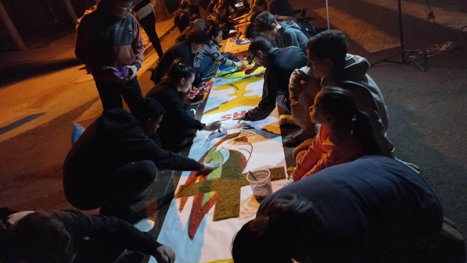 Veja: tapetes de Corpus Christi na Paróquia Santo Expedito em Maringá