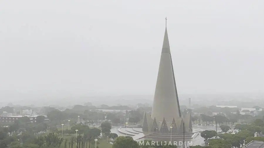 Veja a previsão do tempo para este domingo (29) em Maringá