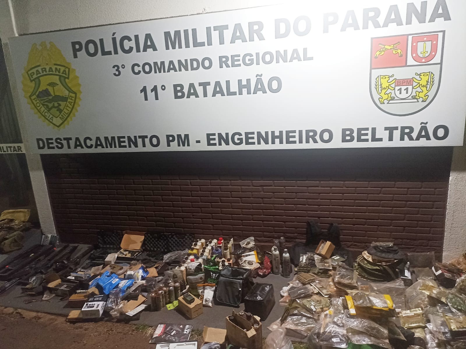 Polícia apreende ‘arsenal’ de airsoft após acidente na PR-317