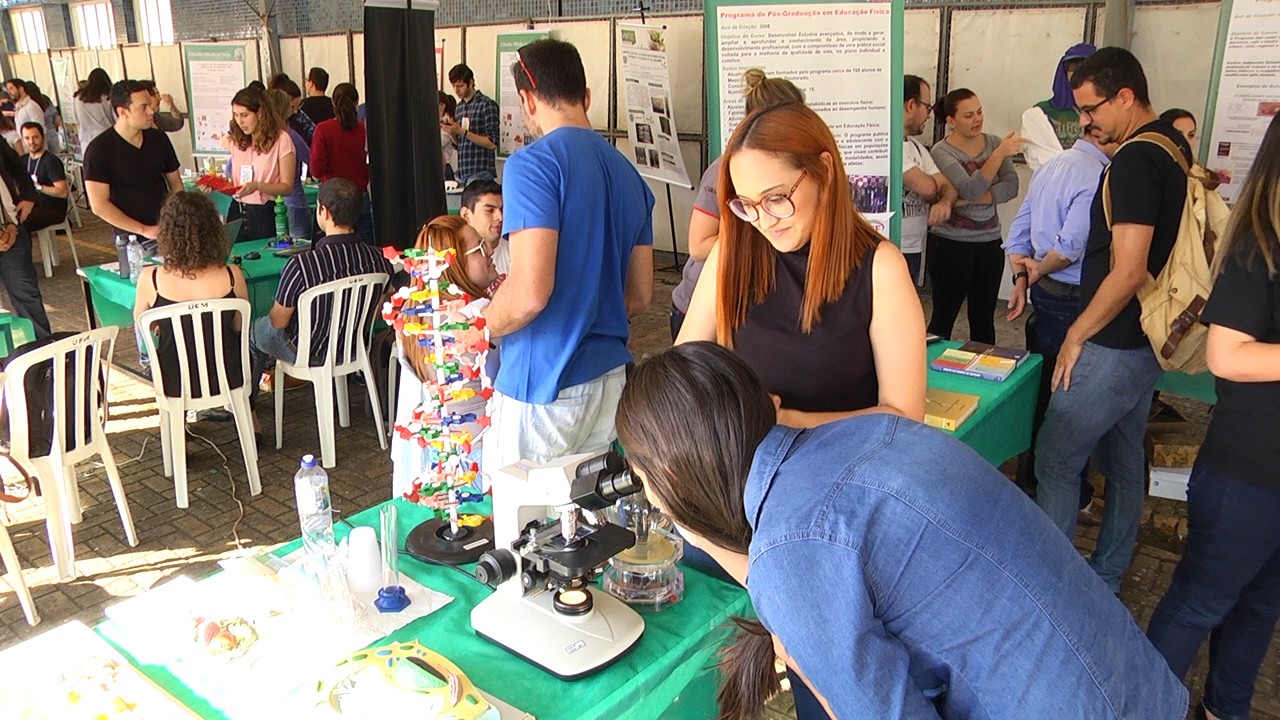 “UEM Na Praça” busca mostrar a universidade à população