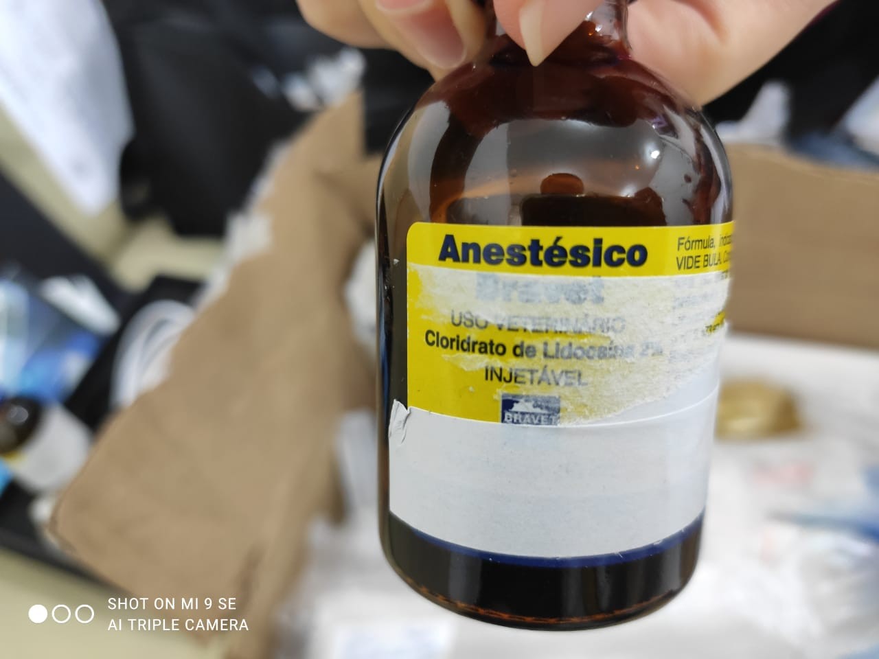 Mulher é presa acusada de realizar ilegalmente procedimentos estéticos