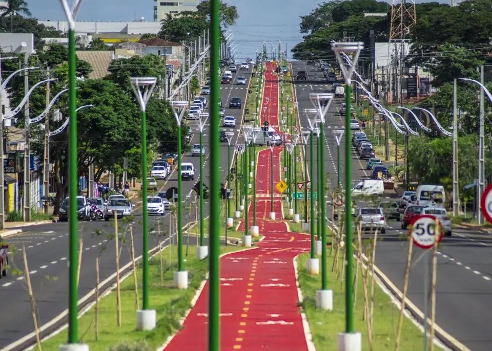 Novo decreto em vigor: Saiba o que abre neste sábado e domingo em Maringá