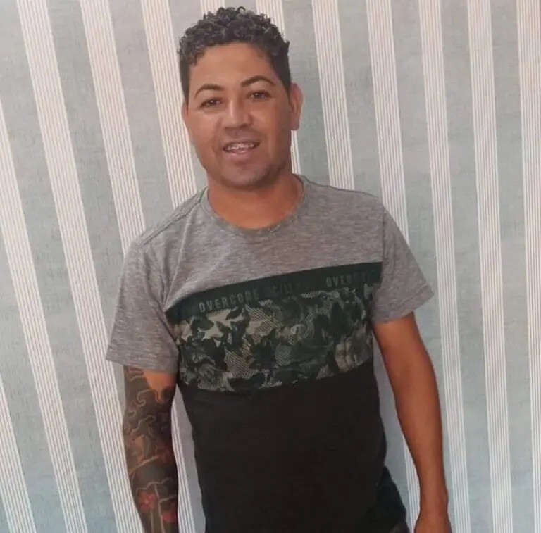 Homem é assassinado a tiros em lanchonete de Paiçandu