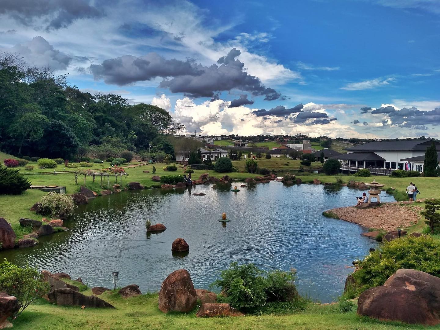 Semana começa com tempo instável em Maringá