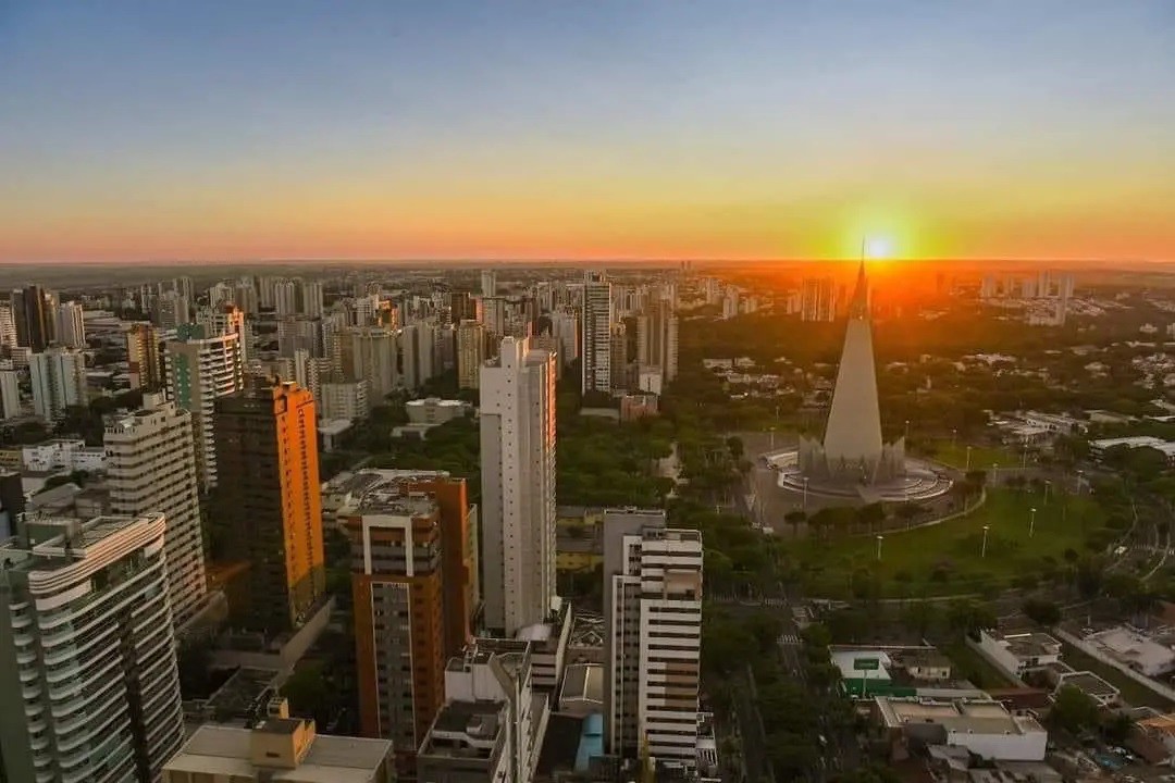 Semana começa com tempo firme e calor intenso em Maringá, indica previsão