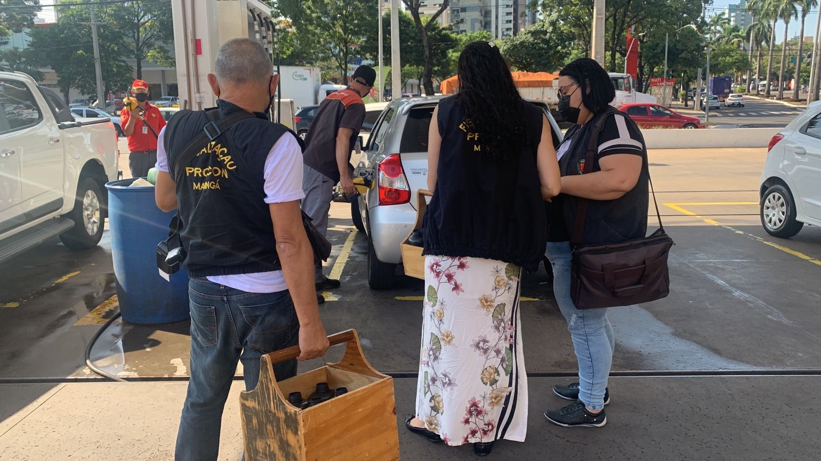 Procon fiscaliza denúncia de adulteração de combustível em postos de Maringá