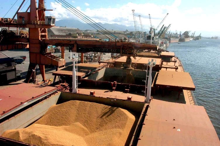Porto de Paranaguá movimentará maior carga grãos de sua história