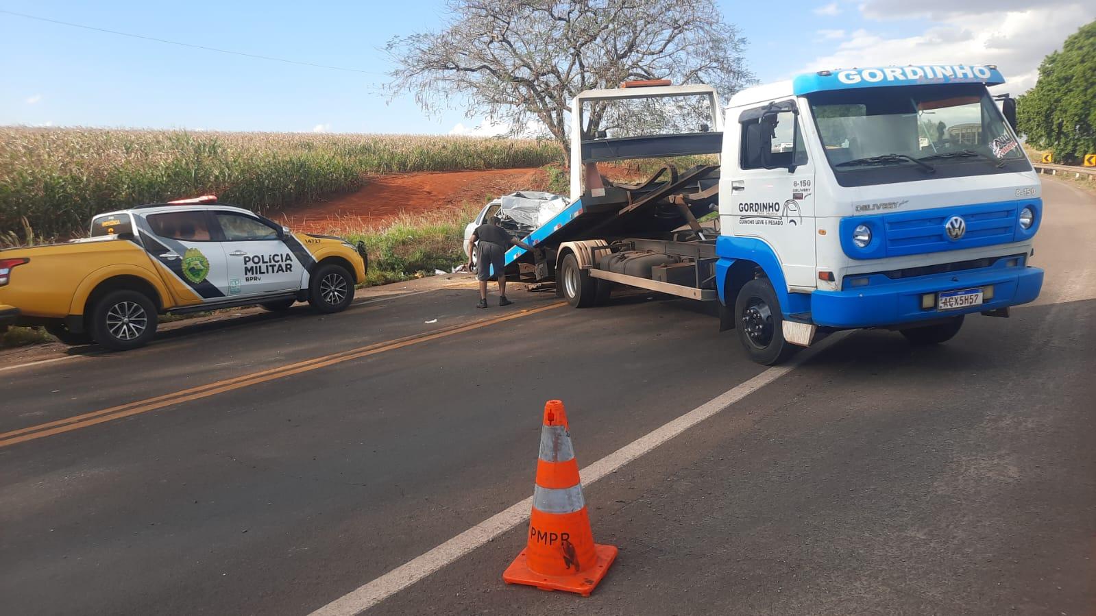 Três pessoas da mesma família morrem em acidente na PR-323