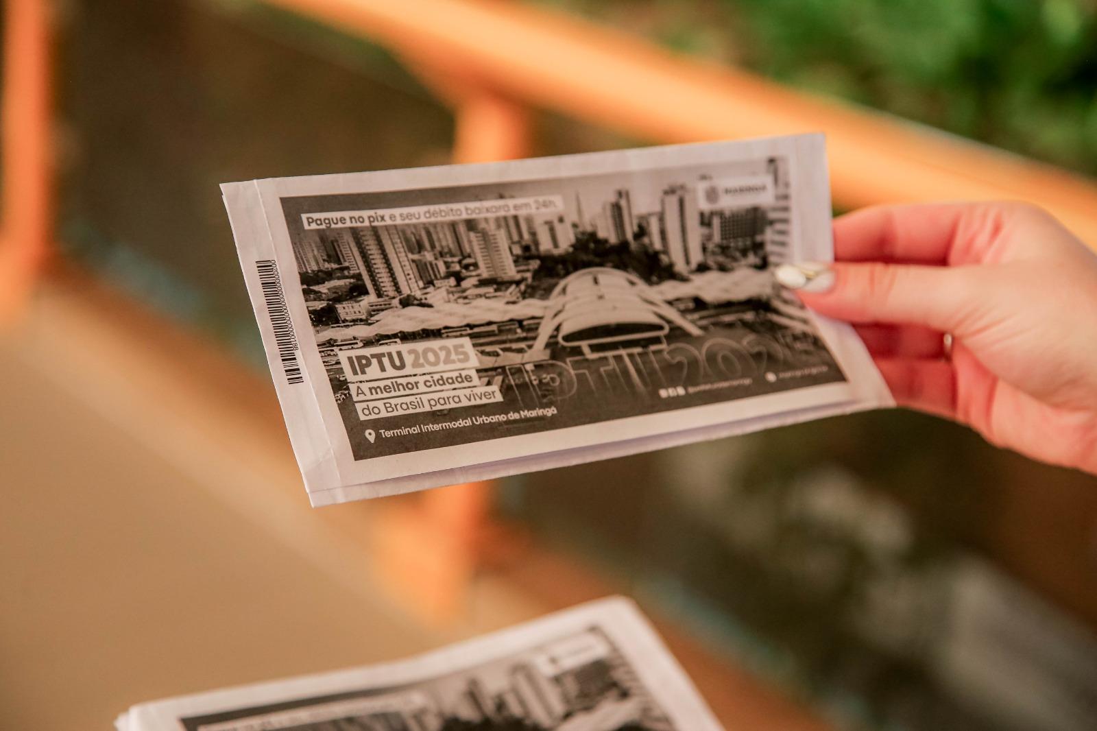 IPTU: fila de contribuintes na Praça de Atendimento, mas o vencimento é em fevereiro