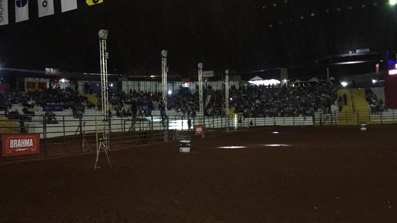 Expoingá é palco de uma das etapas do maior campeonato de montaria em touros do mundo