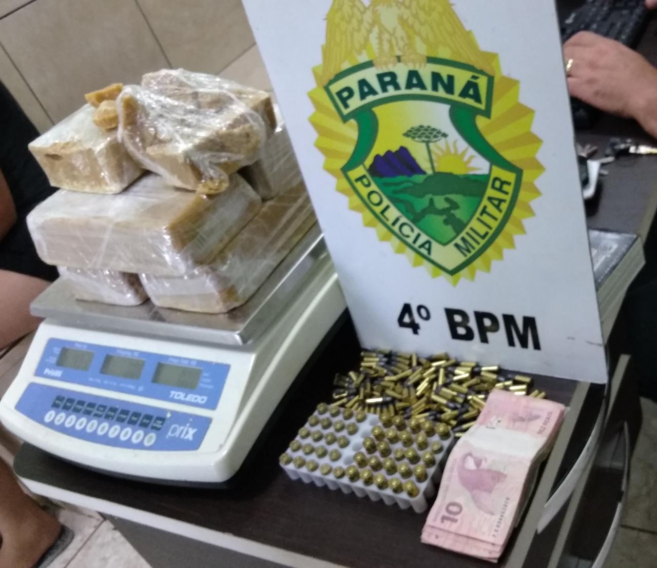 Polícia fecha ponto de drogas e prende dois homens em Maringá