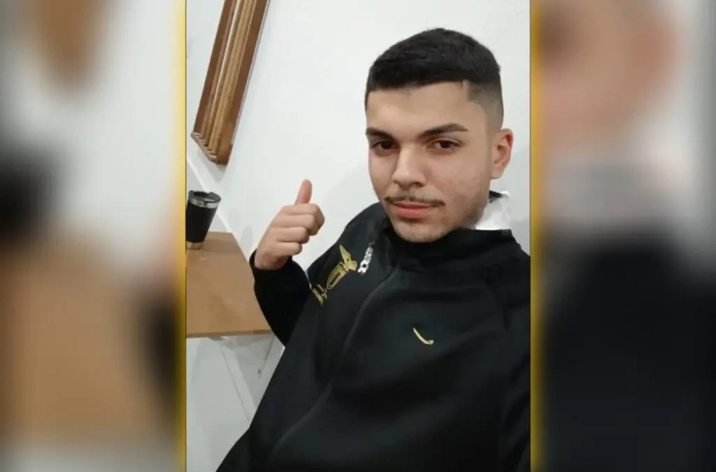 Jovem é executado pelas costas ao abrir portão de casa