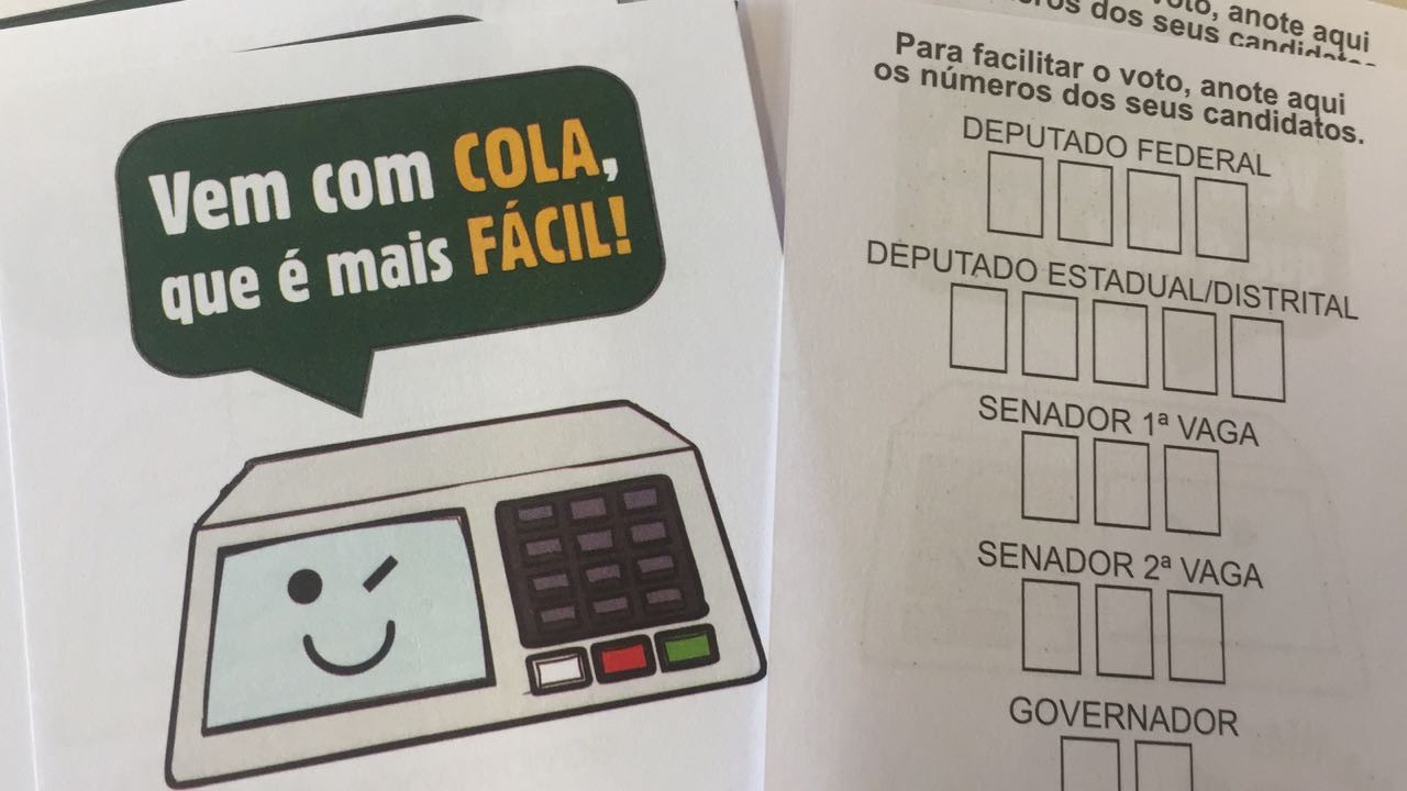 Locais de votação oferecem espaço para fazer ‘colinha’