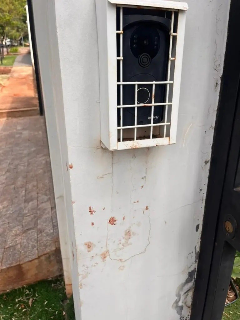 Mulher é arrastada para um matagal e tem corpo incendiado em Maringá