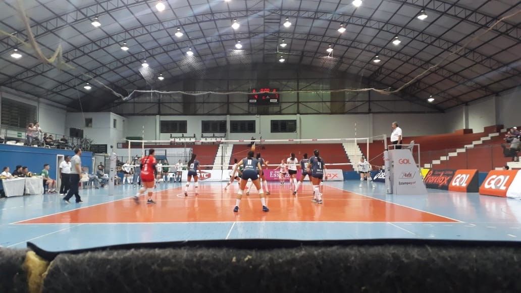 Amavolei termina na terceira colocação na primeira fase da Superliga B