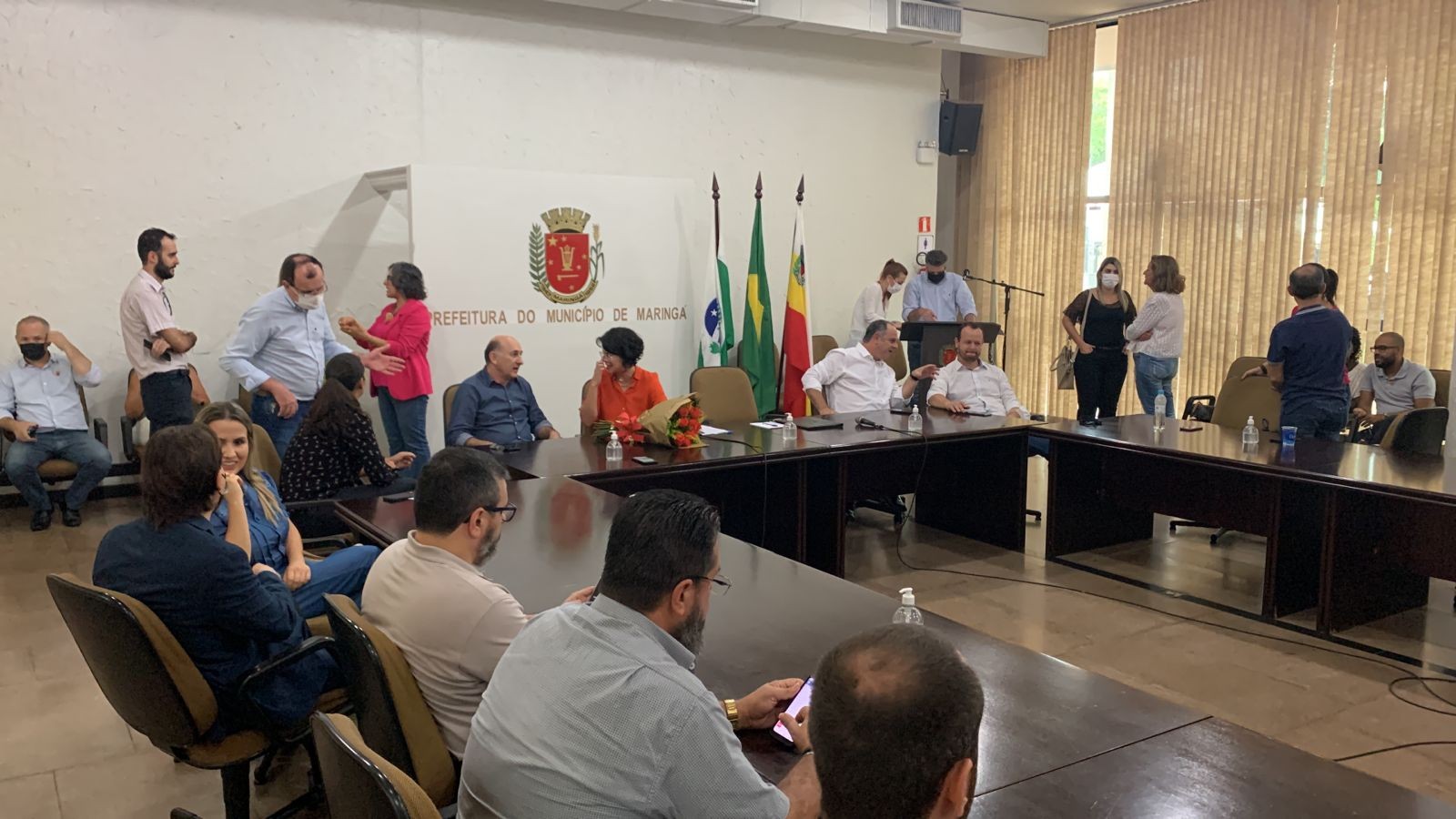 Aline Câmara é empossada como secretária da Criança e do Adolescente de Maringá