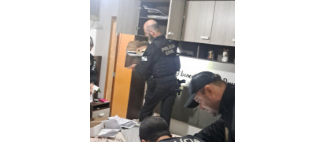 Vereador e ex-vereador são presos suspeitos de desviar recursos