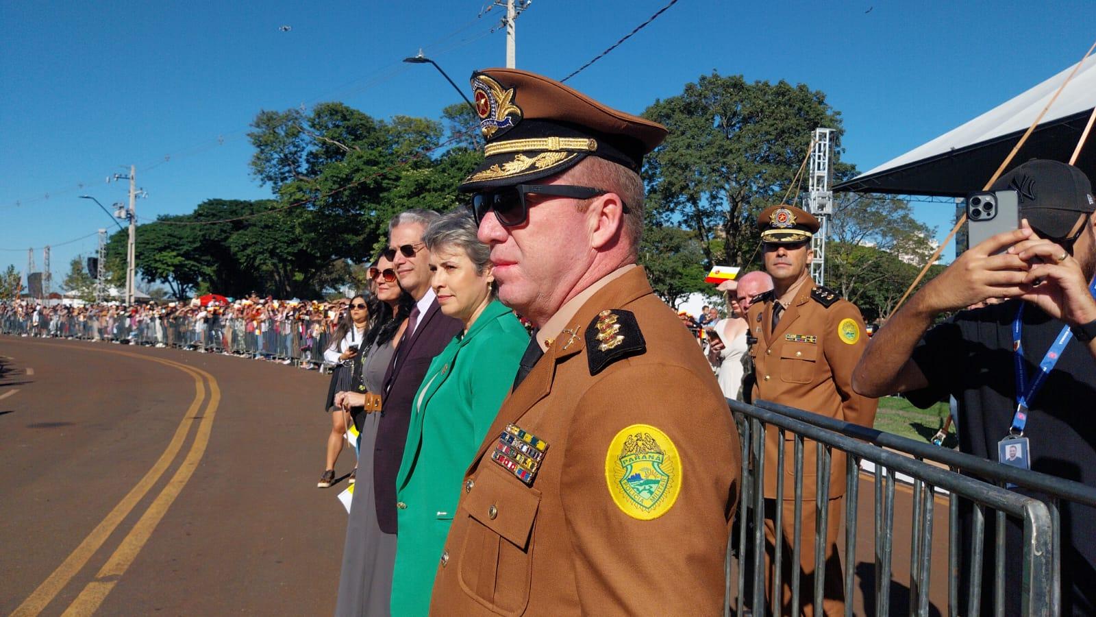 Desfile de aniversário de Maringá desperta memórias afetivas
