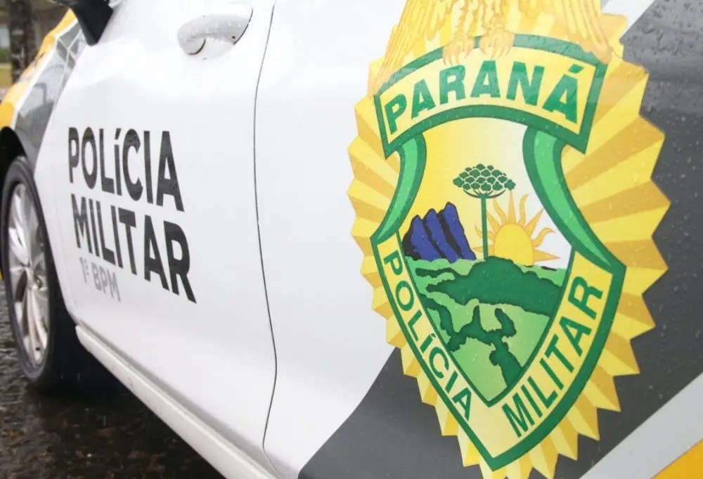 Duas pessoas morrem em assalto a ônibus na região