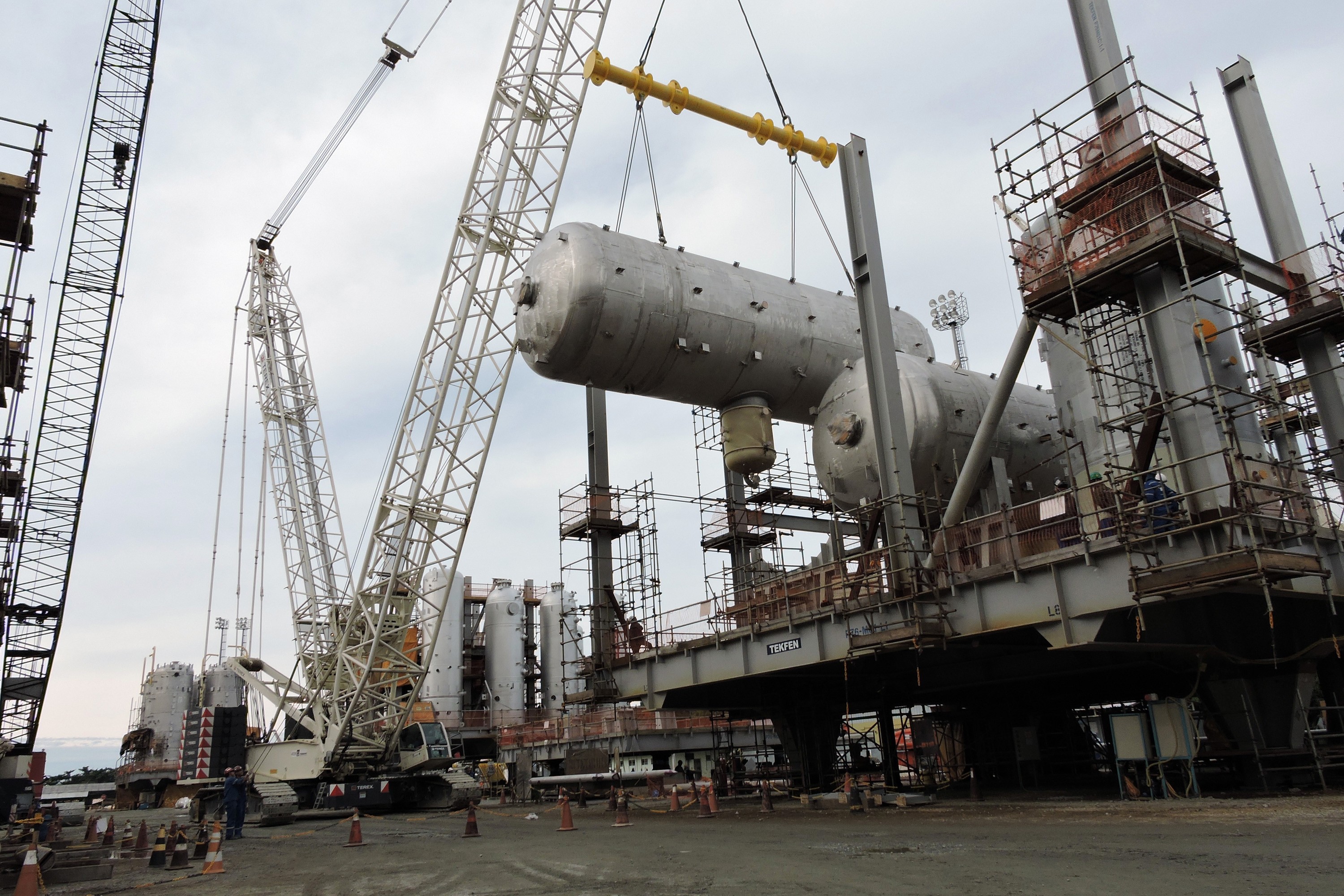 Preços das commodities com cotação internacional fecharam abril em alta