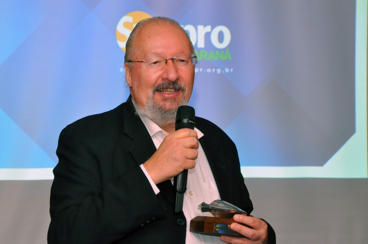 Walter Thomé Jr. recebe Prêmio Semeador da Propaganda do Paraná