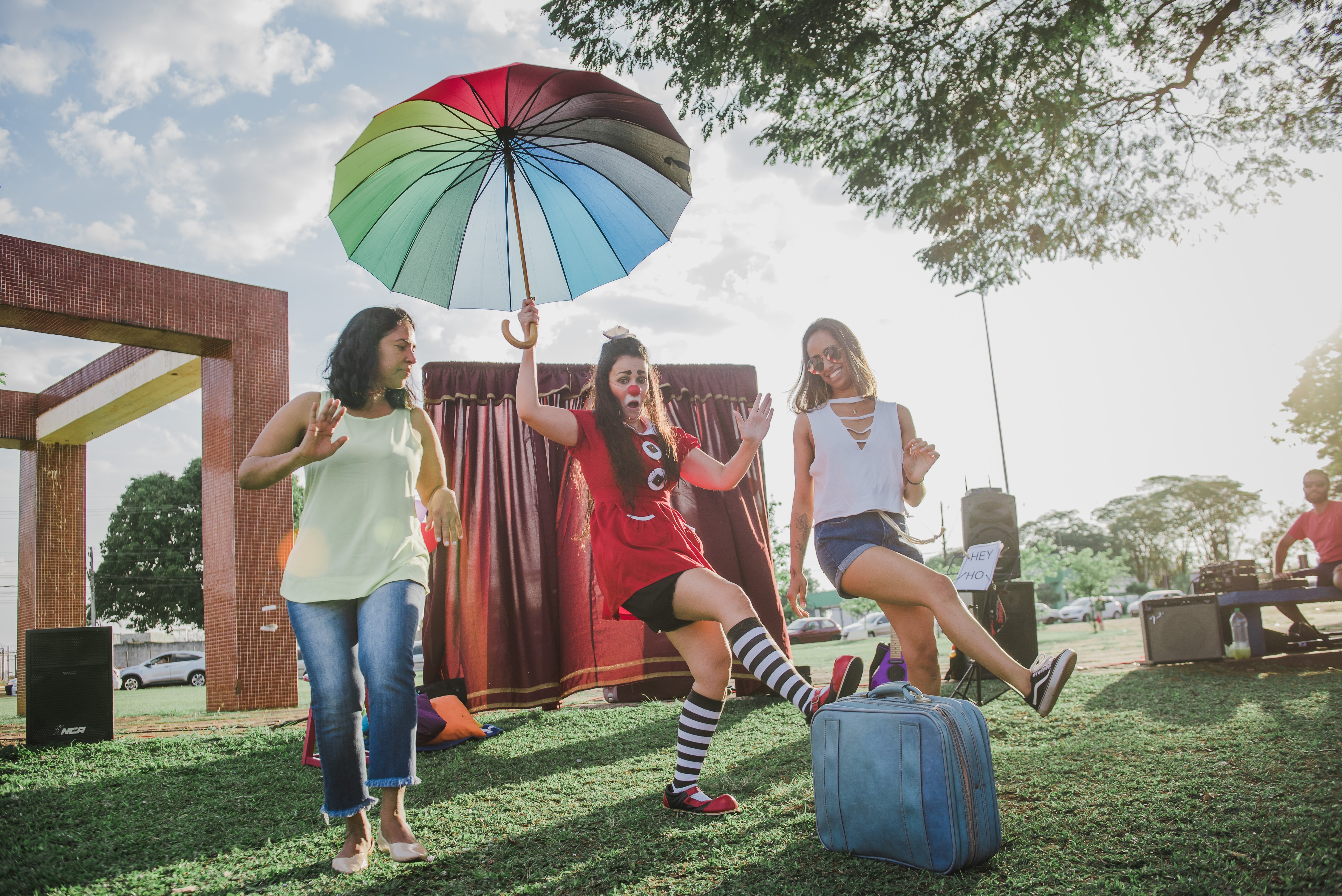 Convite ao Teatro recebe espetáculo solo de palhaçaria feminina em Maringá
