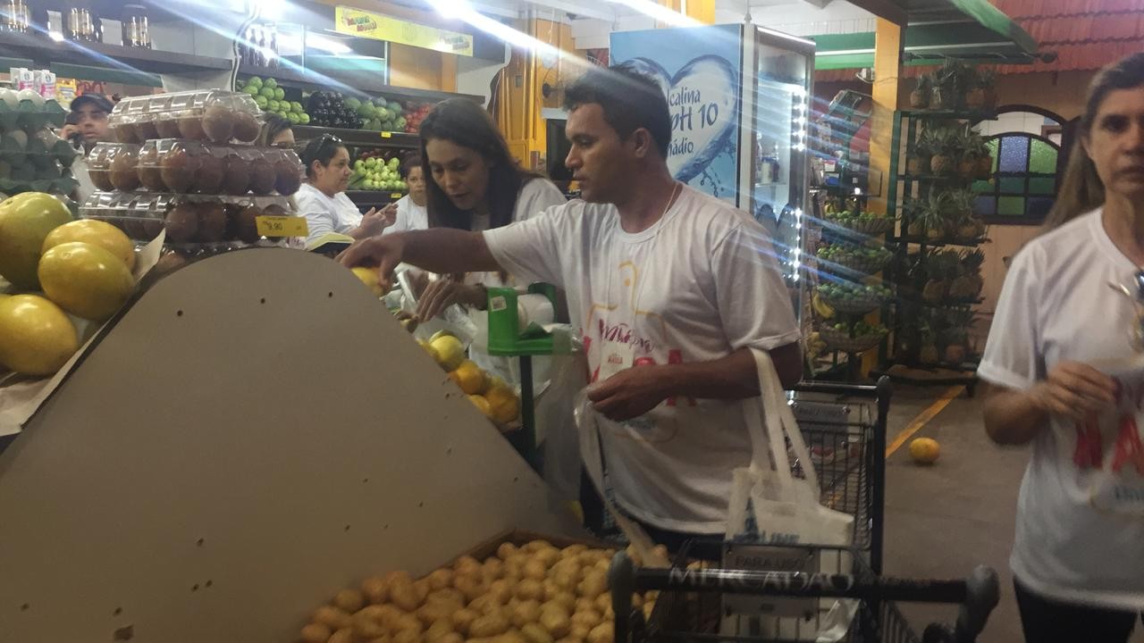 Reality show de gastronomia vai às compras