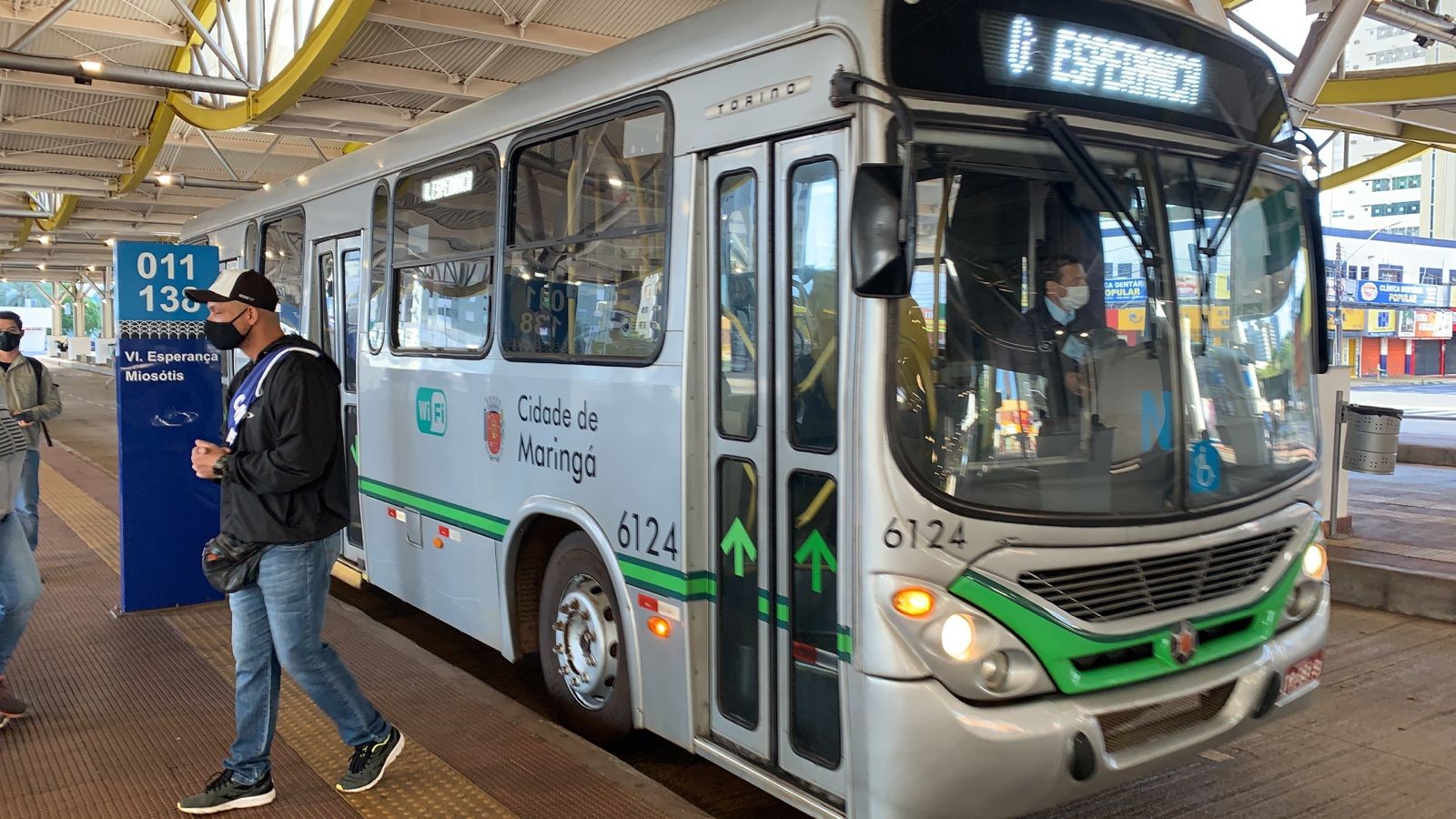 Começa a greve dos motoristas do transporte coletivo