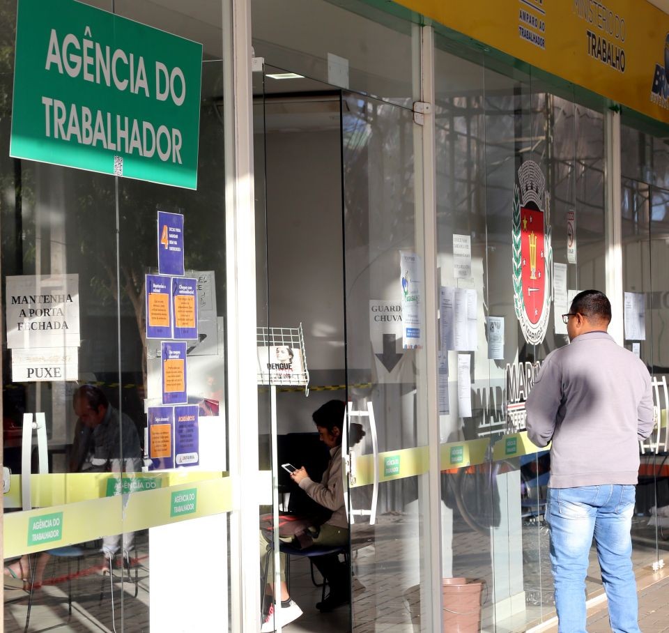 Maringá inicia semana com oferta de 616 vagas de emprego