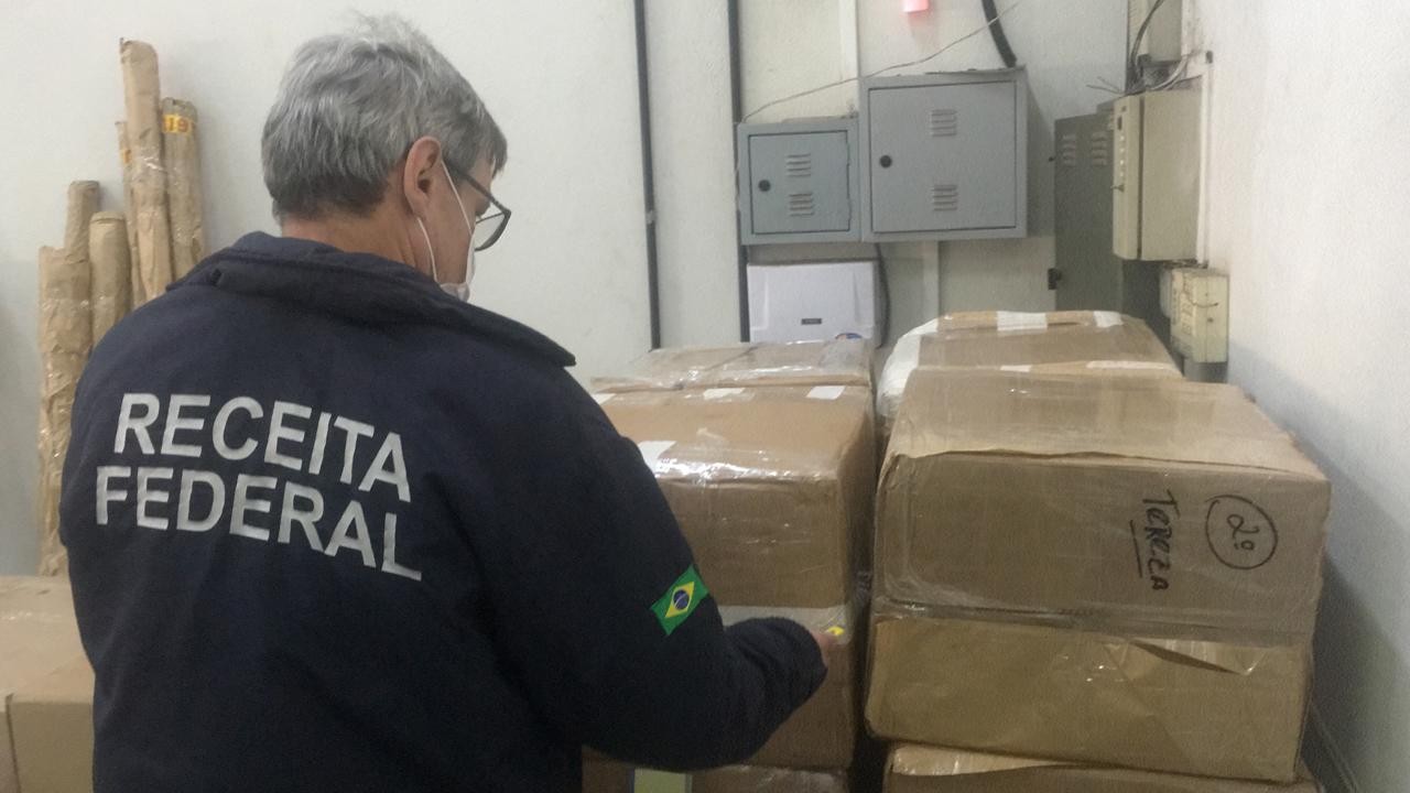 Receita Federal apreende R$ 2,3 mi em mercadorias estrangeiras