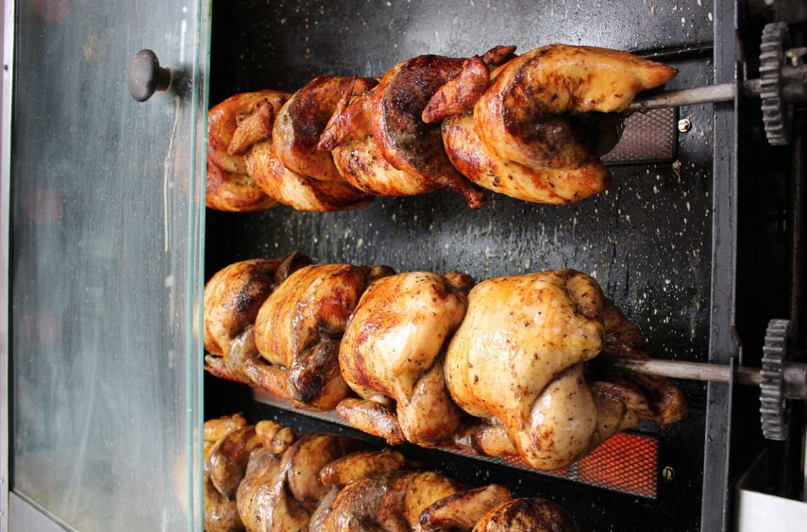 Frango assado é o ‘prato de domingo’ dos brasileiros