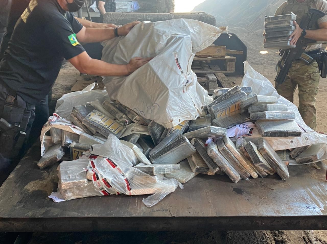 Polícia Federal incinera quase duas toneladas de drogas em Maringá