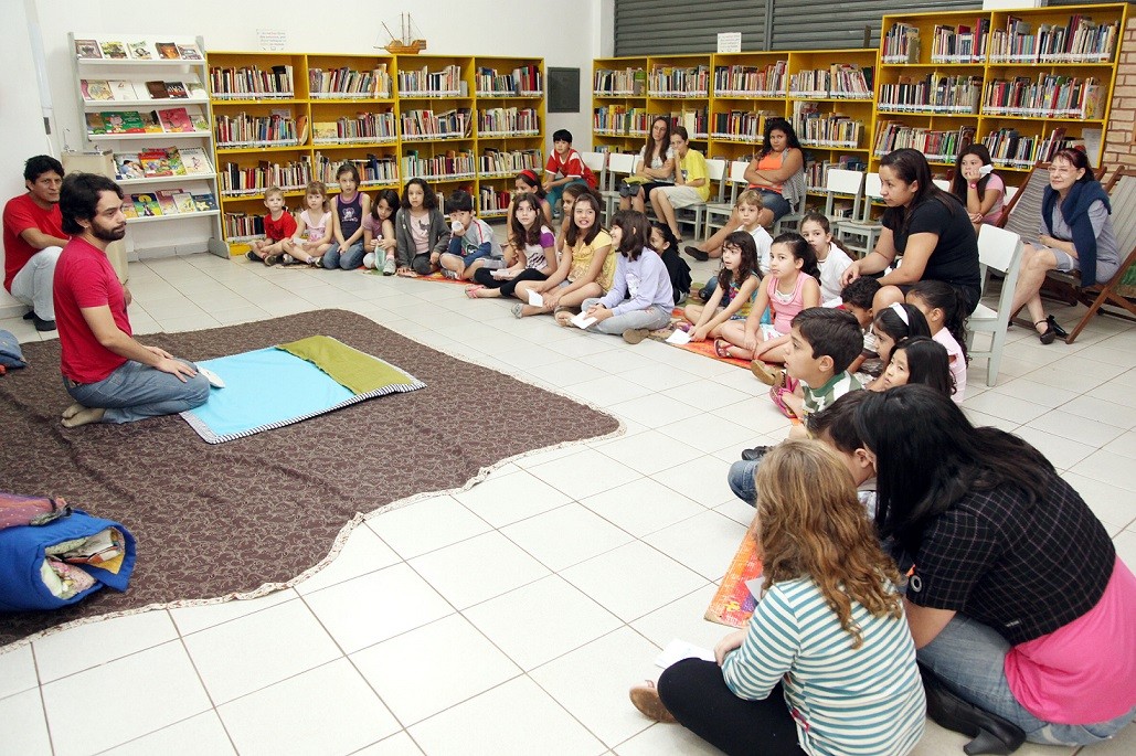 Bibliotecas de Maringá oferecem atividades culturais e nas férias