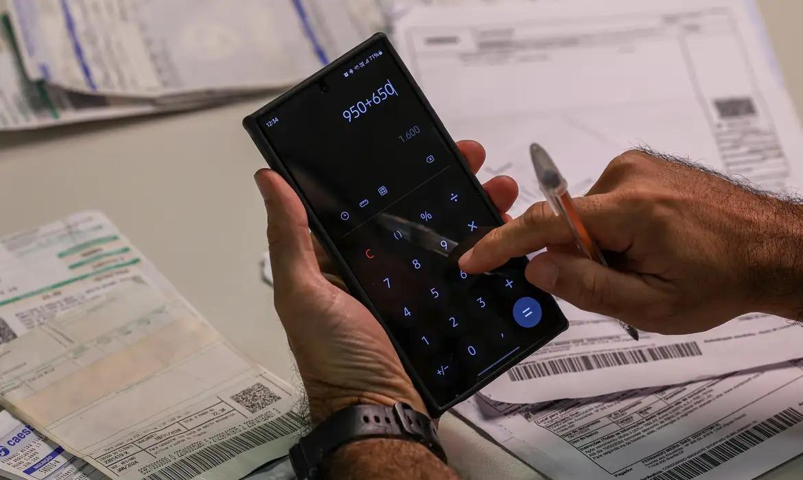 Renegociação de dívidas pode ser solução para aliviar o peso financeiro