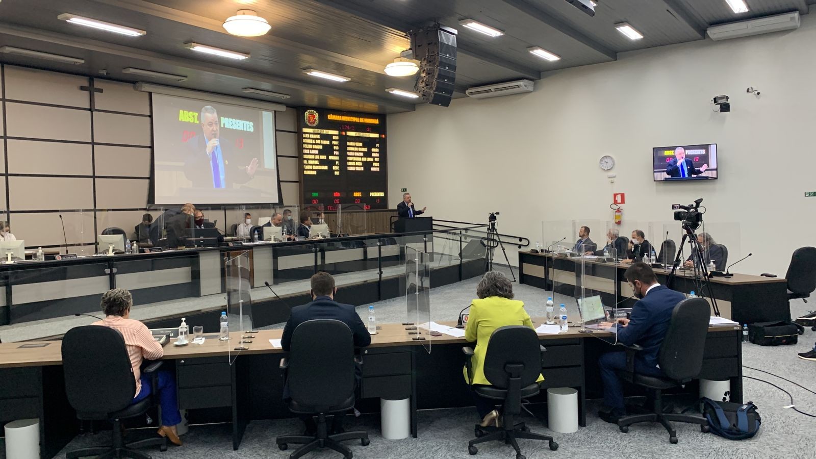 Vereador pede estudo para fim da obrigatoriedade do uso de máscaras em Maringá