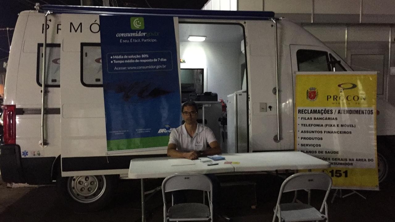 Unidade móvel do Procon estaciona na Expoingá