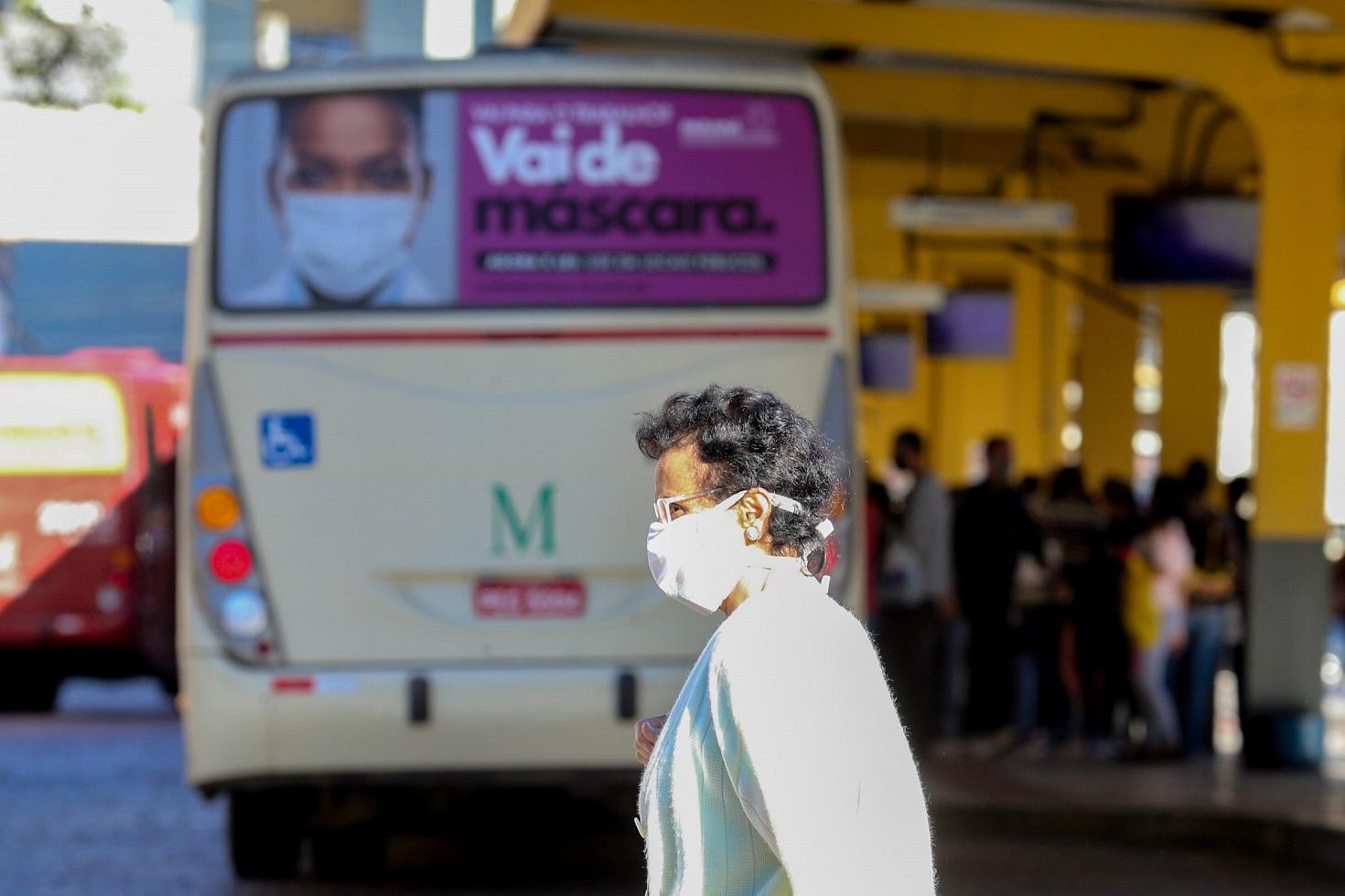 Paranavaí recomenda uso de máscara para evitar doenças respiratórias
