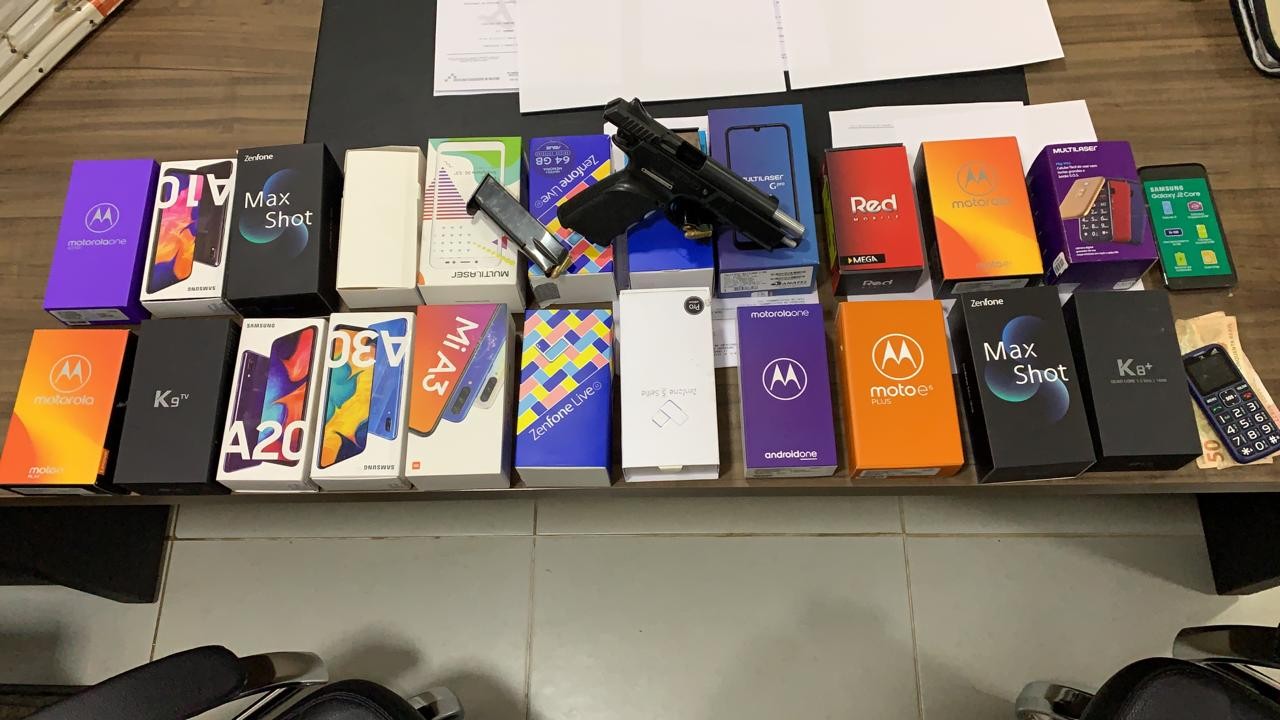 Homem é preso com pistola 9 mm e 24 celulares roubados em Sarandi