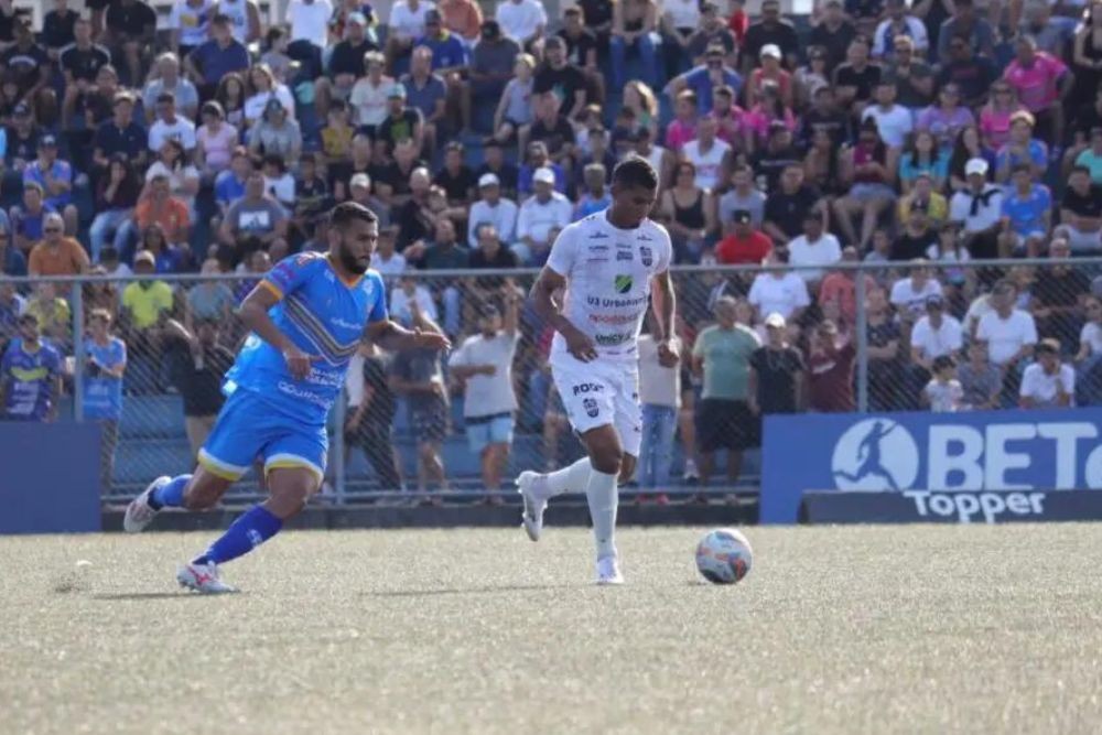 Galo Maringá perde mais uma e vai para a última rodada na lanterna do Paranaense